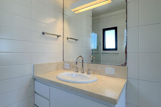 Apartamento à venda: 5 quartos, aceita animais. — Banheiro Suíte 