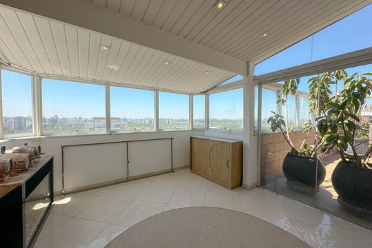 Apartamento à venda: 5 quartos, aceita animais. — Espaço Gourmet