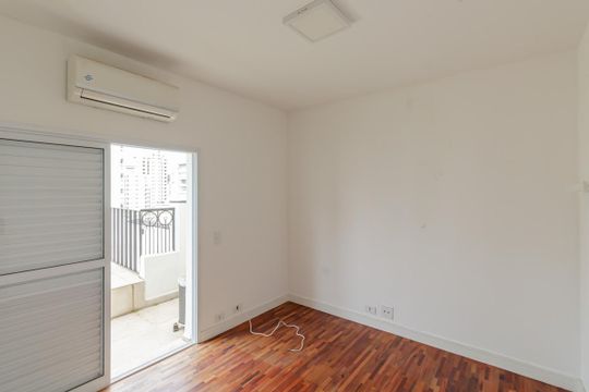Comprar apartamento em Indianópolis com varanda, 3 quartos, 2 suítes e piscina no condomínio. — Suíte 2
