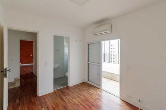 Comprar apartamento em Indianópolis com varanda, 3 quartos, 2 suítes e piscina no condomínio. — Suíte 2