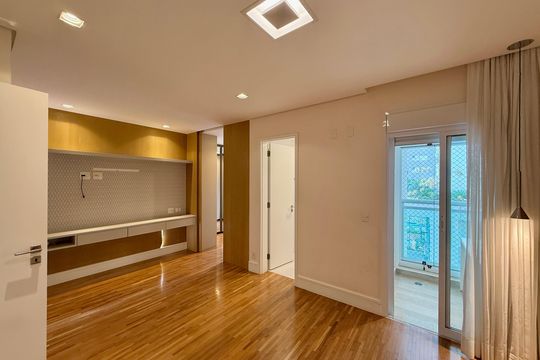 Apartamento no Brooklin com 3 quartos. Oportunidades para comprar. — Suíte