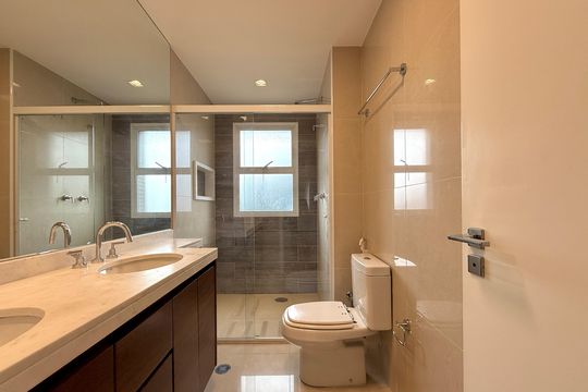 Apartamento no Brooklin com 3 quartos. Oportunidades para comprar. — Banheiro 1 Suíte