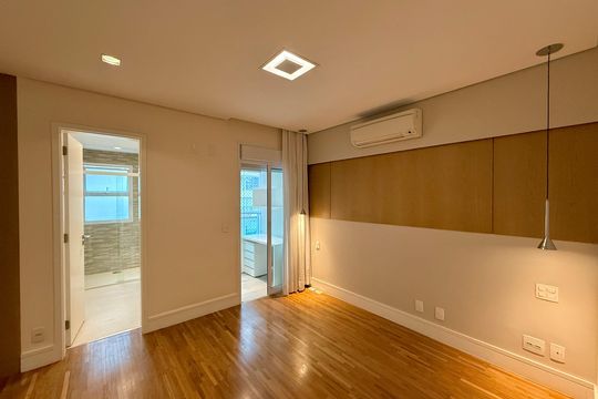Apartamento no Brooklin com 3 quartos. Oportunidades para comprar. — Suíte
