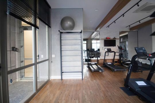 Comprar apartamento mobiliado com 1 suíte e closet. Piscina, academia e churrasqueira no condomínio. — foto 63