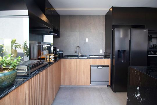 Comprar apartamento mobiliado com 1 suíte e closet. Piscina, academia e churrasqueira no condomínio. — foto 27