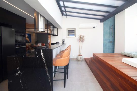 Comprar apartamento mobiliado com 1 suíte e closet. Piscina, academia e churrasqueira no condomínio. — foto 29