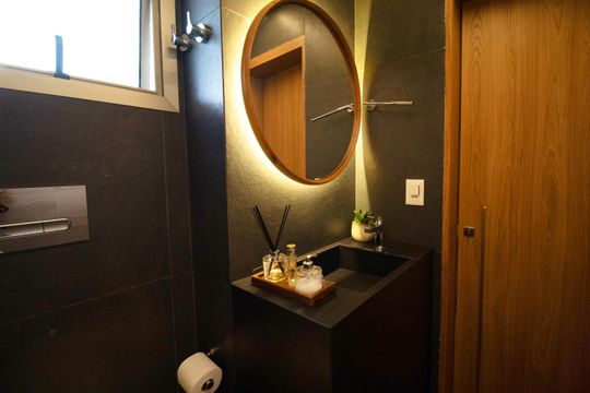 Comprar apartamento mobiliado com 1 suíte e closet. Piscina, academia e churrasqueira no condomínio. — foto 55