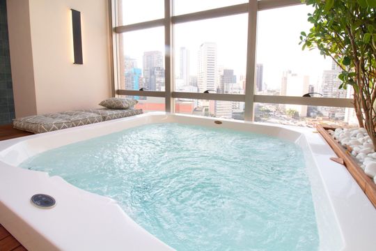 Comprar apartamento mobiliado com 1 suíte e closet. Piscina, academia e churrasqueira no condomínio. — foto 46