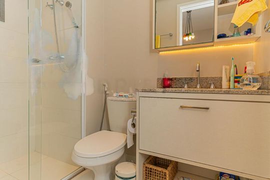 Apartamento mobiliado no Brooklin com 2 quartos, closet e piscina no condomínio. Ideal para compra. — foto 19