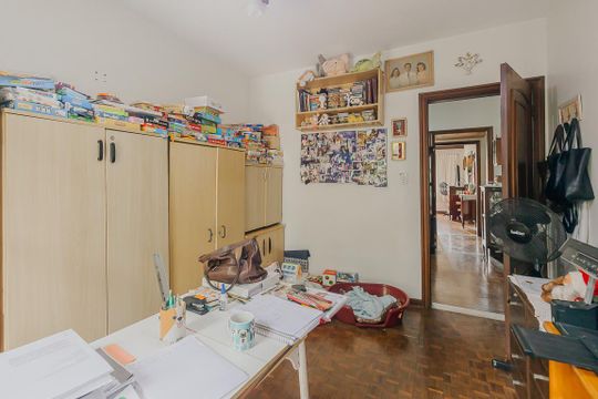 Comprar casa com 3 quartos, jardim e permite animais. — Quarto 2