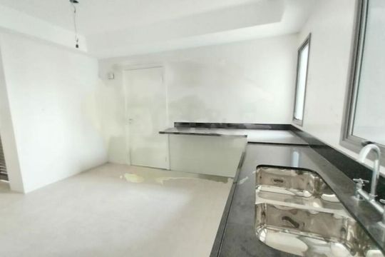 Comprar apartamento mobiliado em Campo Belo com 3 quartos, varanda gourmet e academia no condomínio. — foto 21