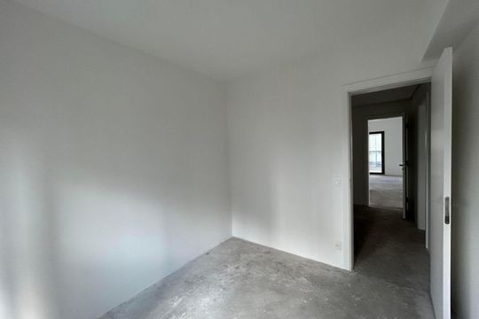 Apartamento mobiliado com 3 quartos, varanda e piscina no condomínio. Excelente compra! — foto 8