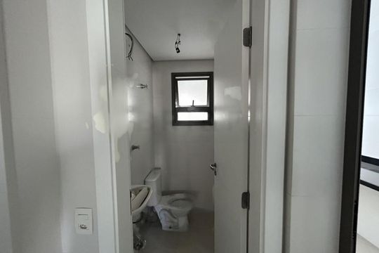 Apartamento mobiliado com 3 quartos, varanda e piscina no condomínio. Excelente compra! — foto 12