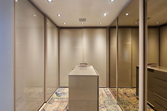 Compra de apartamento mobiliado em Água Branca, com 4 quartos e varanda gourmet. — Closet da suíte 3