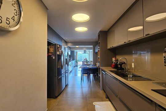 Compra de apartamento mobiliado em Água Branca, com 4 quartos e varanda gourmet. — Cozinha