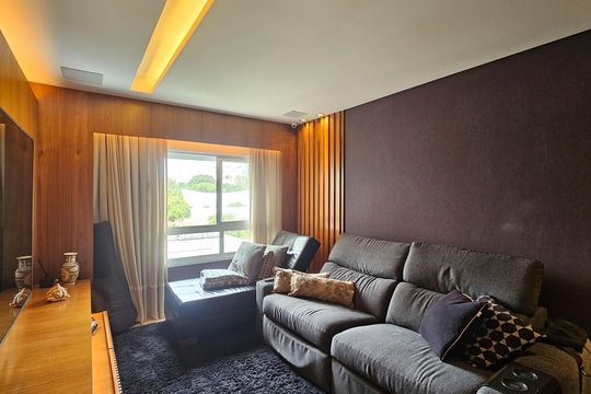Compra de apartamento mobiliado em Água Branca, com 4 quartos e varanda gourmet. — Sala de TV