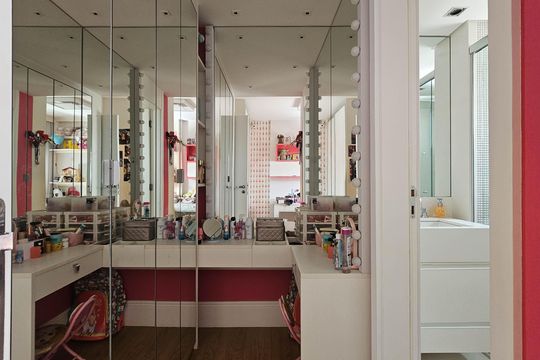 Compra de apartamento mobiliado em Água Branca, com 4 quartos e varanda gourmet. — Banheiro da Suíte 1