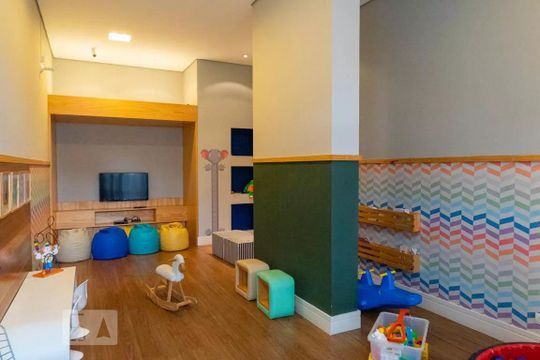 Compra de apartamento mobiliado em Água Branca, com 4 quartos e varanda gourmet. — Brinquedoteca