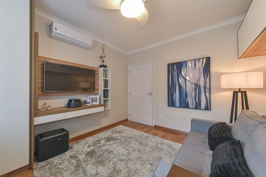Casa mobiliada para comprar: 4 quartos, quintal, churrasqueira no condomínio, aceita animais. — Quarto 1