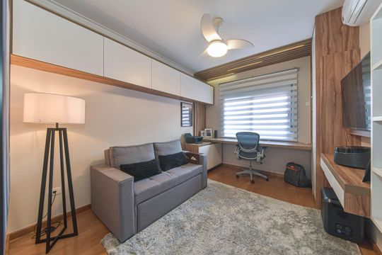 Casa mobiliada para comprar: 4 quartos, quintal, churrasqueira no condomínio, aceita animais. — Quarto 1
