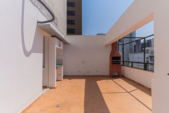 Apartamento mobiliado com varanda e 2 suítes. Academia no condomínio. Ideal para comprar. — foto 39