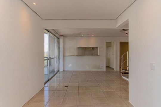 Apartamento mobiliado com varanda e 2 suítes. Academia no condomínio. Ideal para comprar. — foto 14