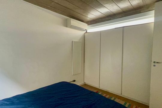 Casa com varanda, 2 quartos, mobiliada. Oportunidades de compra únicas! — Suíte 1