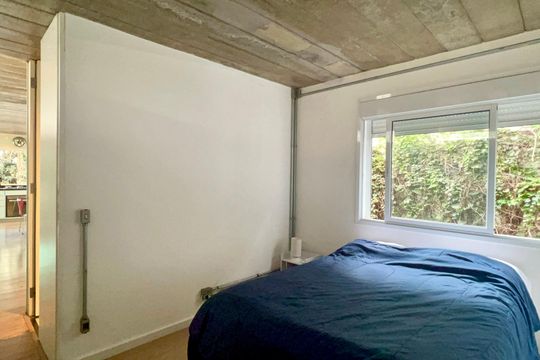 Casa com varanda, 2 quartos, mobiliada. Oportunidades de compra únicas! — Suíte 1
