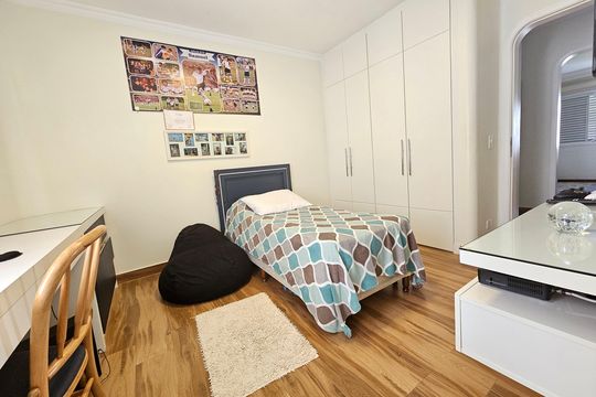 Apartamento com 3 quartos, piscina no condomínio e pode ter animais. Ideal para comprar. — Suíte 2
