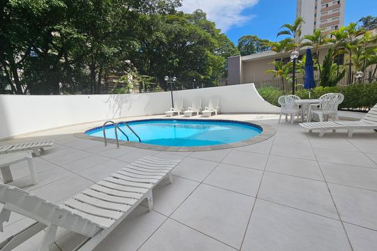Apartamento com 3 quartos, piscina no condomínio e pode ter animais. Ideal para comprar. — pi