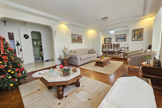 Apartamento com 3 quartos, piscina no condomínio e pode ter animais. Ideal para comprar. — Sala