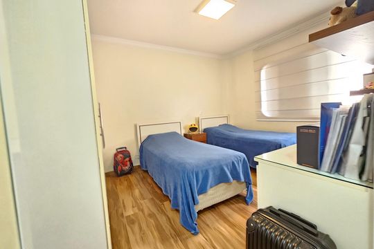 Apartamento com 3 quartos, piscina no condomínio e pode ter animais. Ideal para comprar. — Suíte 3
