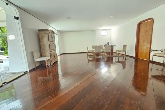 Apartamento com 3 quartos, piscina no condomínio e pode ter animais. Ideal para comprar. — Área comum - Salão de festas