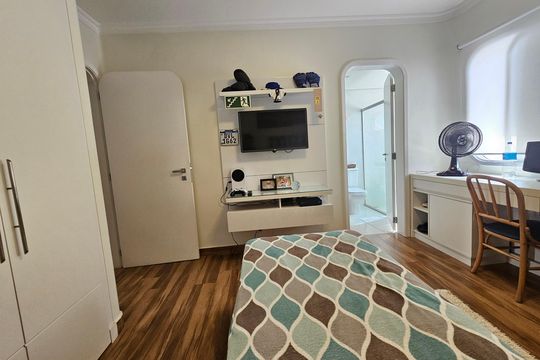 Apartamento com 3 quartos, piscina no condomínio e pode ter animais. Ideal para comprar. — Suíte 2