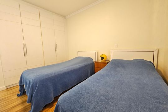 Apartamento com 3 quartos, piscina no condomínio e pode ter animais. Ideal para comprar. — Suíte 3