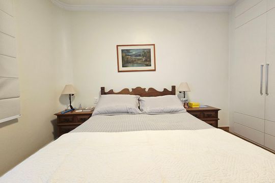 Apartamento com 3 quartos, piscina no condomínio e pode ter animais. Ideal para comprar. — Suíte 1