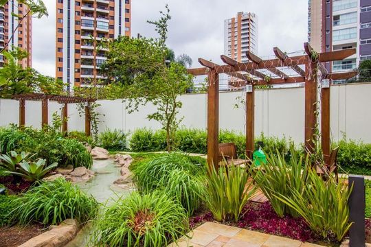 Apartamento à venda, com 240 m², 4 quartos e 4 vagas — Área Comum