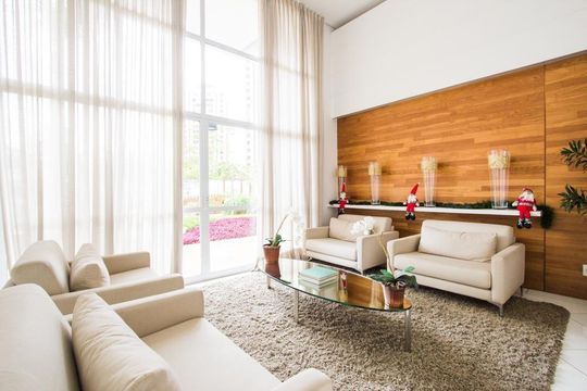 Apartamento à venda, com 240 m², 4 quartos e 4 vagas — Hall do Prédio