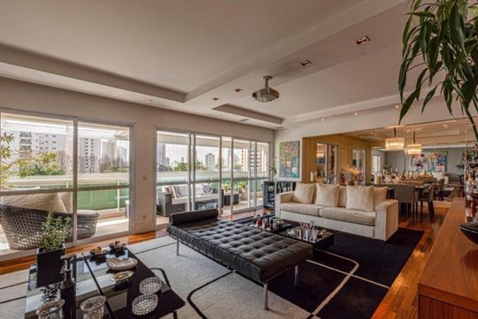 Apartamento à venda, com 240 m², 4 quartos e 4 vagas — Foto 01