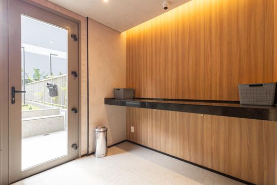 Comprar apartamento mobiliado com 3 quartos, varanda, piscina e churrasqueira no condomínio. — Área comum - Pet Care