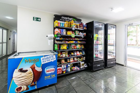 Compra apartamento com varanda, garden, piscina e academia no condomínio. Total de 4 quartos. — Mercado