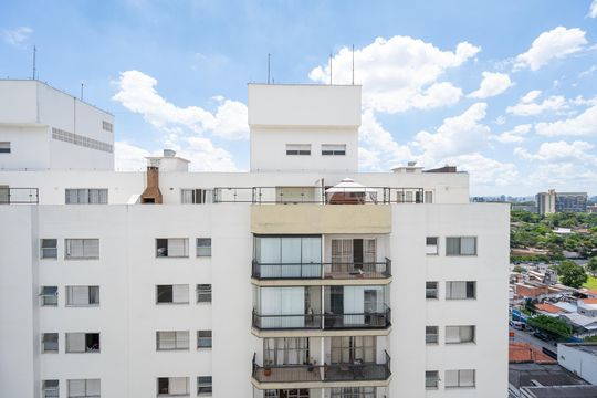 Compra apartamento com varanda, garden, piscina e academia no condomínio. Total de 4 quartos. — Vista da Cobertura