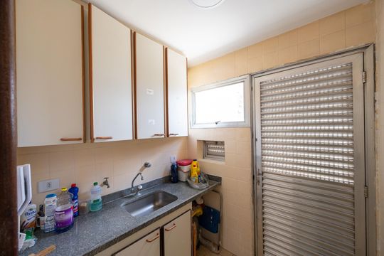 Compra apartamento com varanda, garden, piscina e academia no condomínio. Total de 4 quartos. — Copa