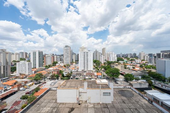 Compra apartamento com varanda, garden, piscina e academia no condomínio. Total de 4 quartos. — Vista da Churrasqueira