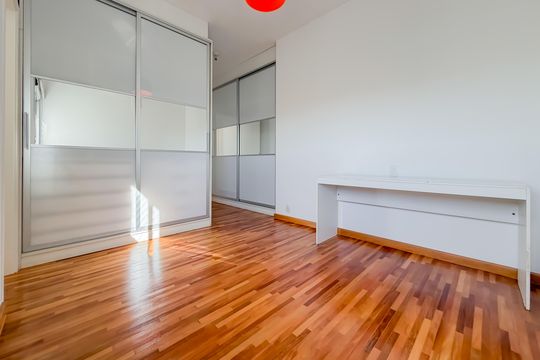 Compra de apartamento com 4 quartos e academia no condomínio. — Suíte 2