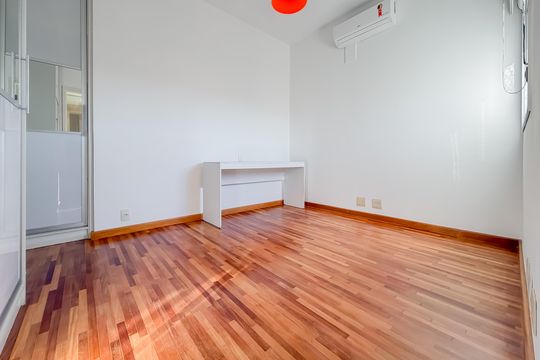 Compra de apartamento com 4 quartos e academia no condomínio. — Suíte 2