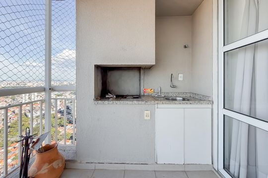 Compra de apartamento com 4 quartos e academia no condomínio. — Varanda Gourmet