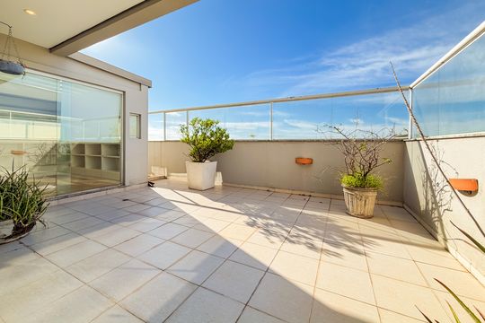Compra de apartamento com 4 quartos e academia no condomínio. — Sala - Área Externa