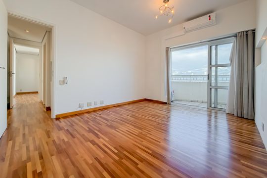 Compra de apartamento com 4 quartos e academia no condomínio. — Suíte Master