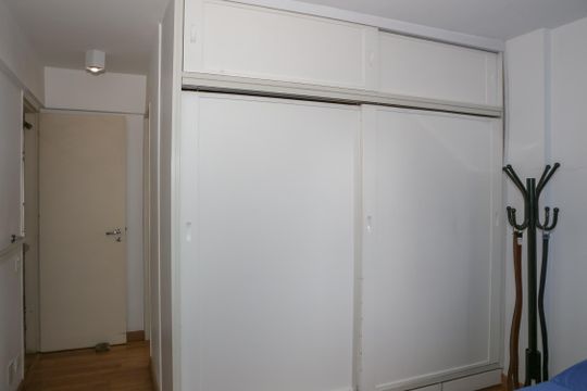 Apartamento mobiliado em Perdizes com 4 quartos, varanda e churrasqueira. Compra ideal para famílias. — Suíte 2